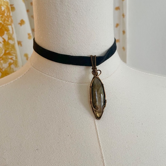 Labradorite Wire Wrap Velvet Choker OOAK Goth Boho - Picture 4 of 5